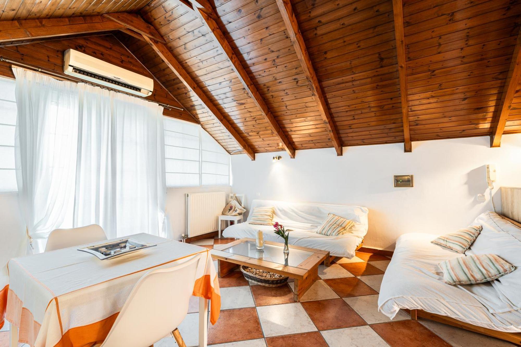 Rosa Seaview Loft *